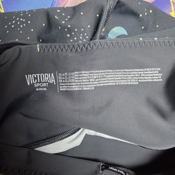 Victoria's Secret Sport Space Galaxy Crop Leggings Women Sz Medium Stars Planets - Picture 5 of 8